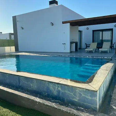 Villa Dream Homes *