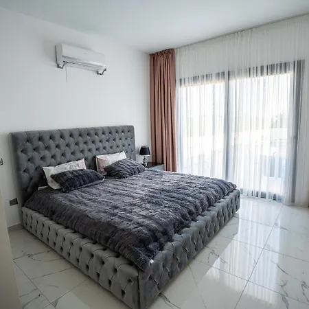 Dream Homes * Limnia